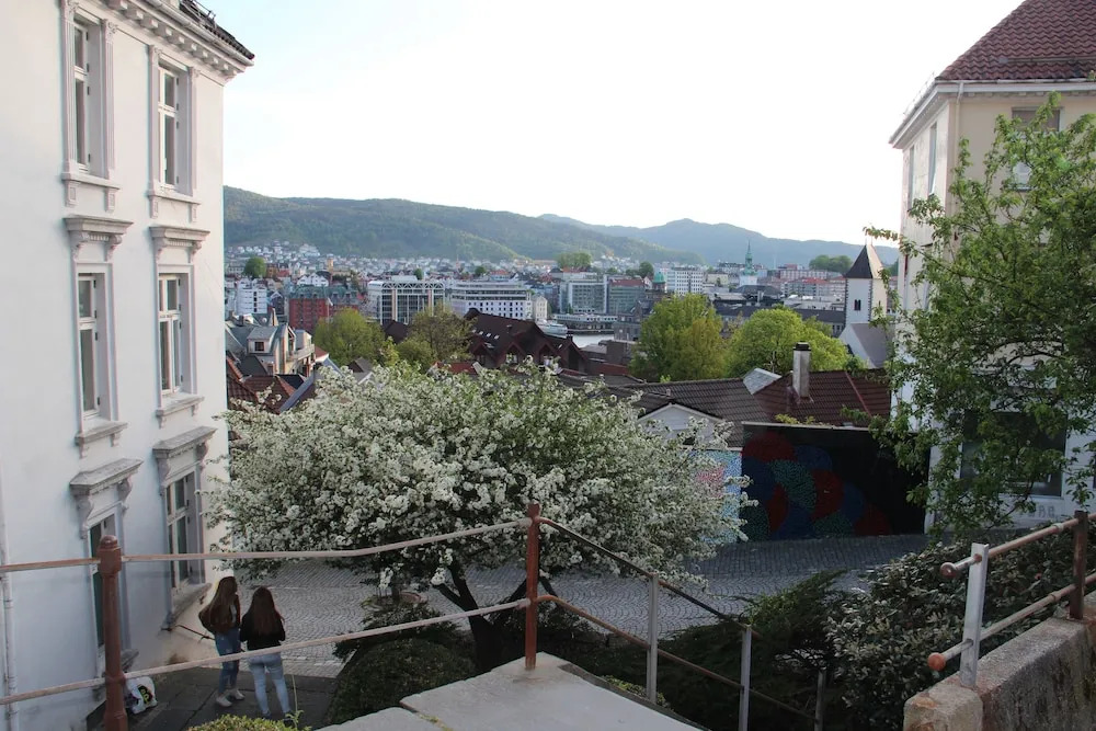 Center Villa