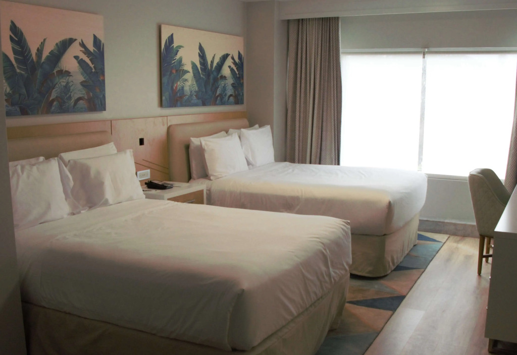 Radisson Resort Miami Beach