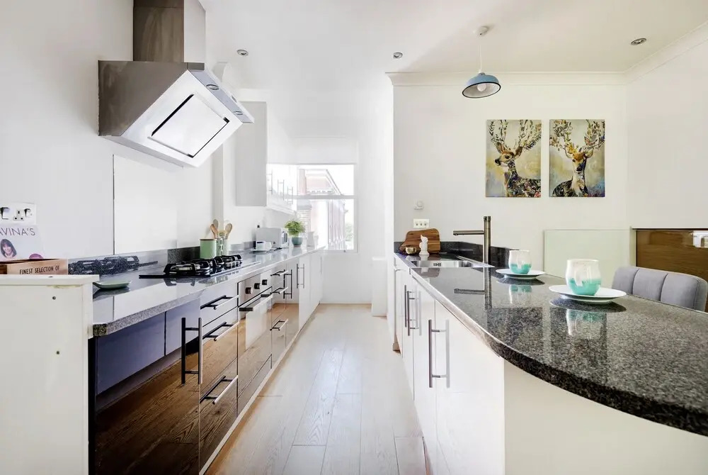 Stamford Brook Apartments