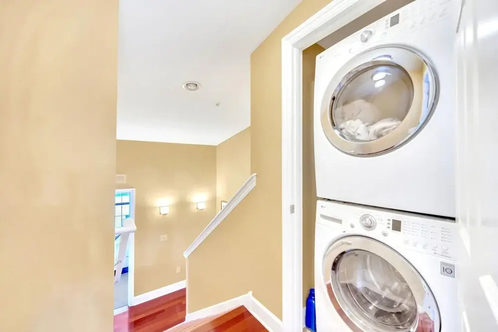 4BR Townhome in Damai Resort With Netflix