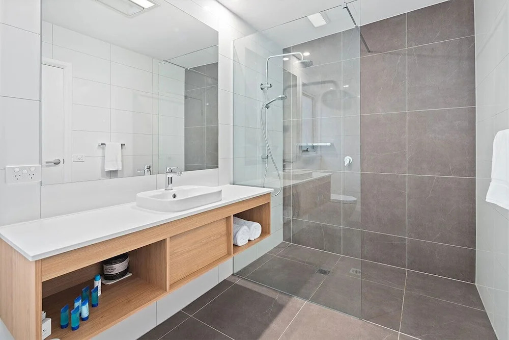 Hive Hotel, Moruya