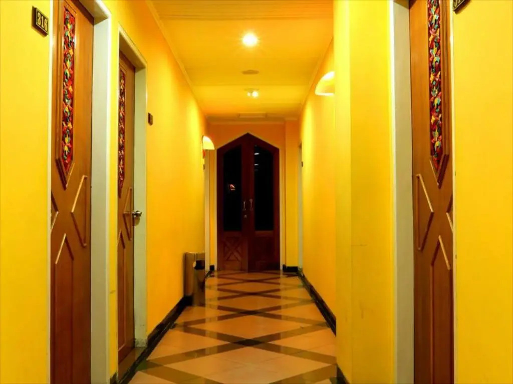 Kharisma Hotel
