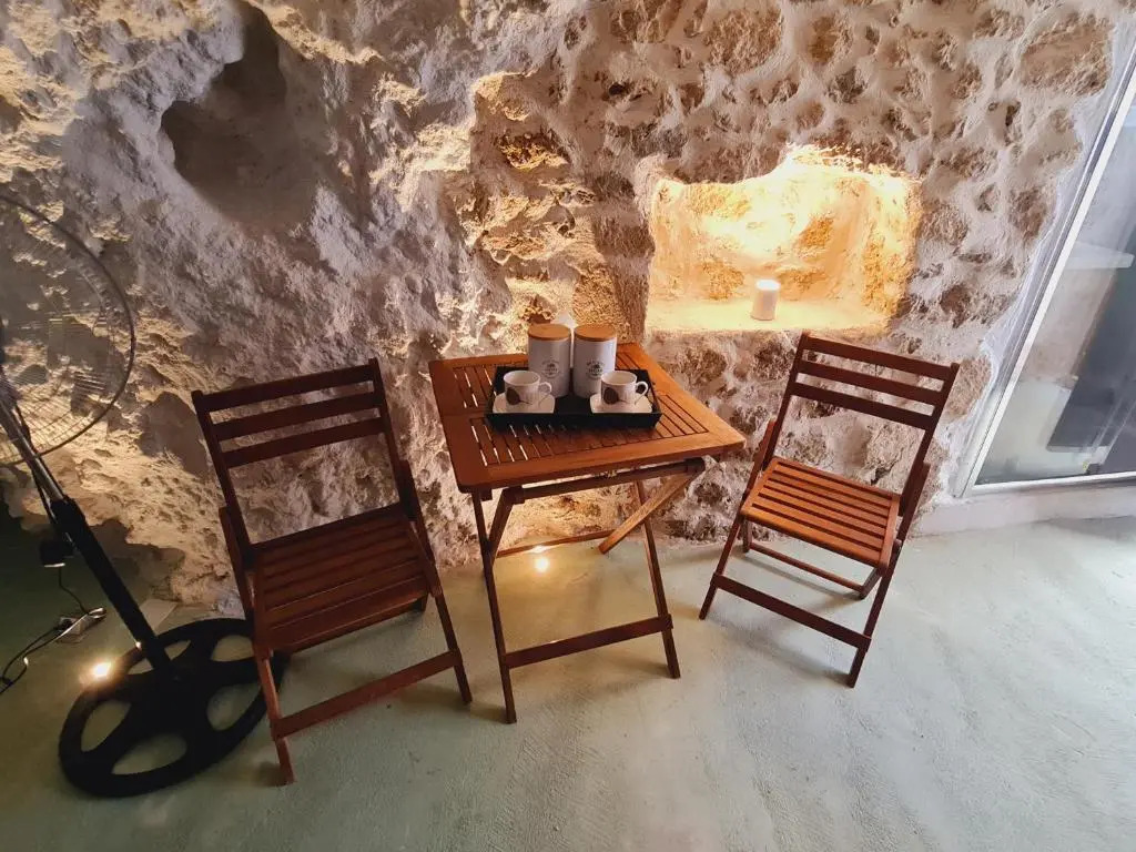 Anassa suites Cave 11