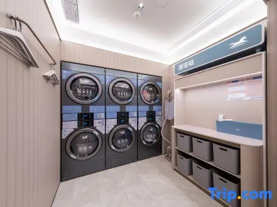 HanTing Zhengzhou Memory Youhuachang Creative Park Rose Park Subway Station Hotel