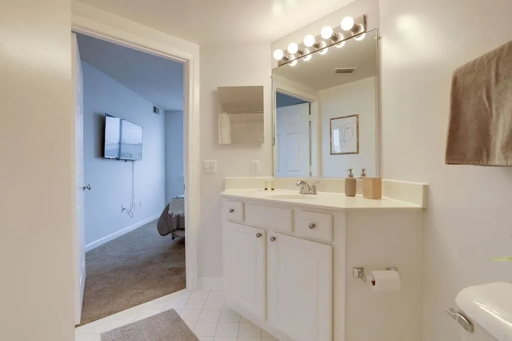 Gorgeous 2 Condo Ballston place w-GYM