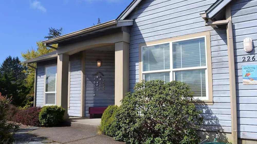 226 RIDGE Dr