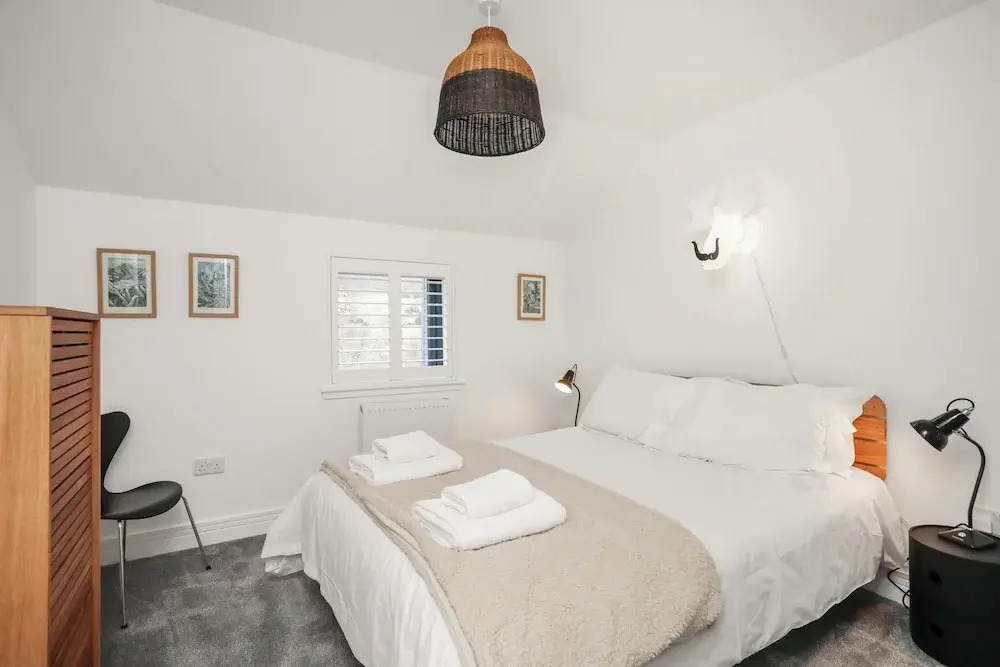27 Strathtay Lodges