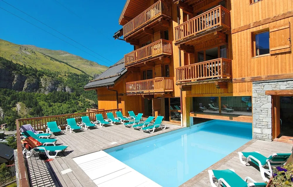 Résidence Odalys Le Hameau et les Chalets de la Vallée dOr