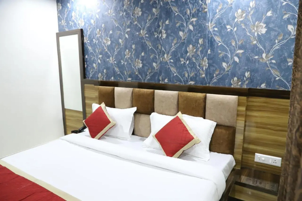 HOTEL SHEEBA