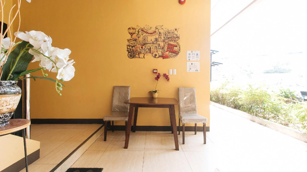 Arzo Hotel Grand Lodge