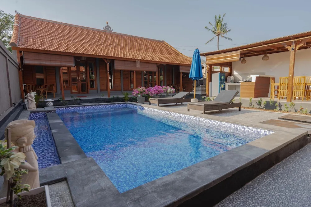 Garvi Villa