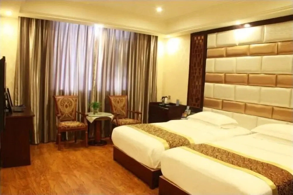 Pearl Hotel