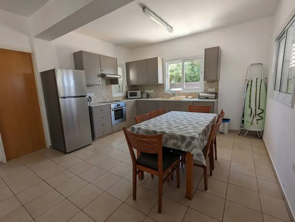 Minas Villa Pool Wifi and Close to Sirena bay