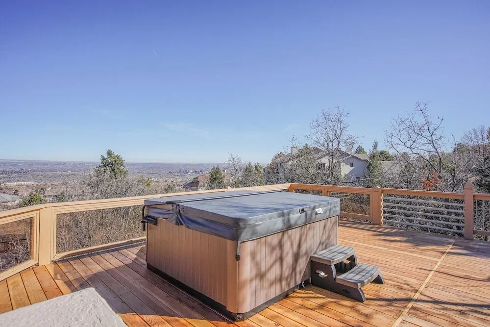 Skyway-extravagant & Luxury Views W/deck & Bar