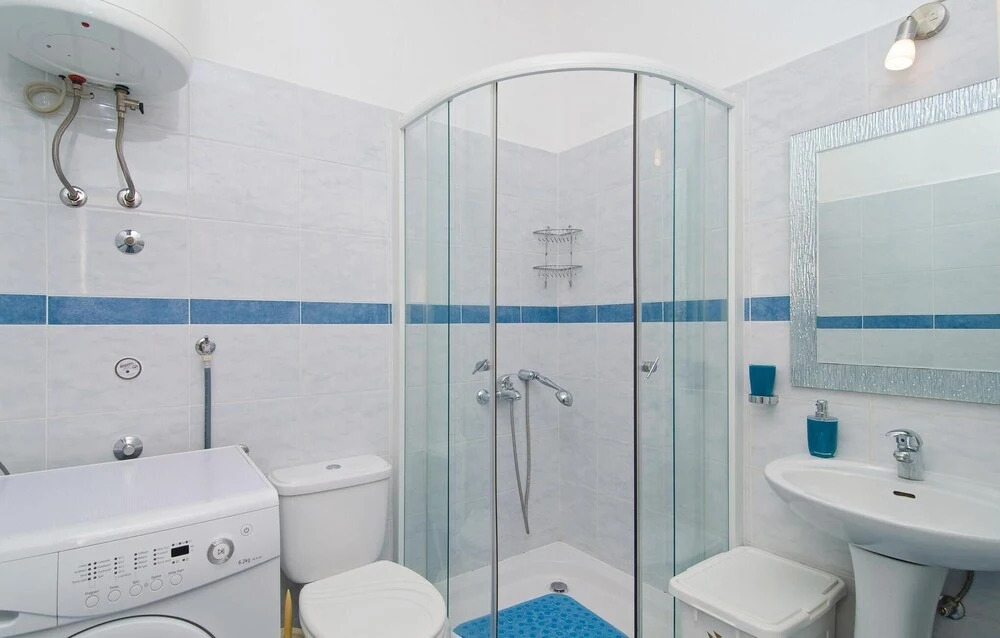Nice Home in Kastel Kambelovac With Wifi and 3 Bedrooms