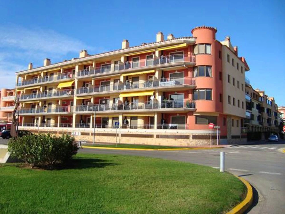 Luxurious Apartment in Empuriabrava With Sea View