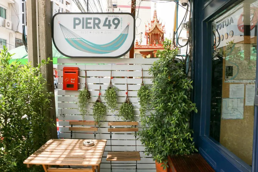 Pier 49 Hostel