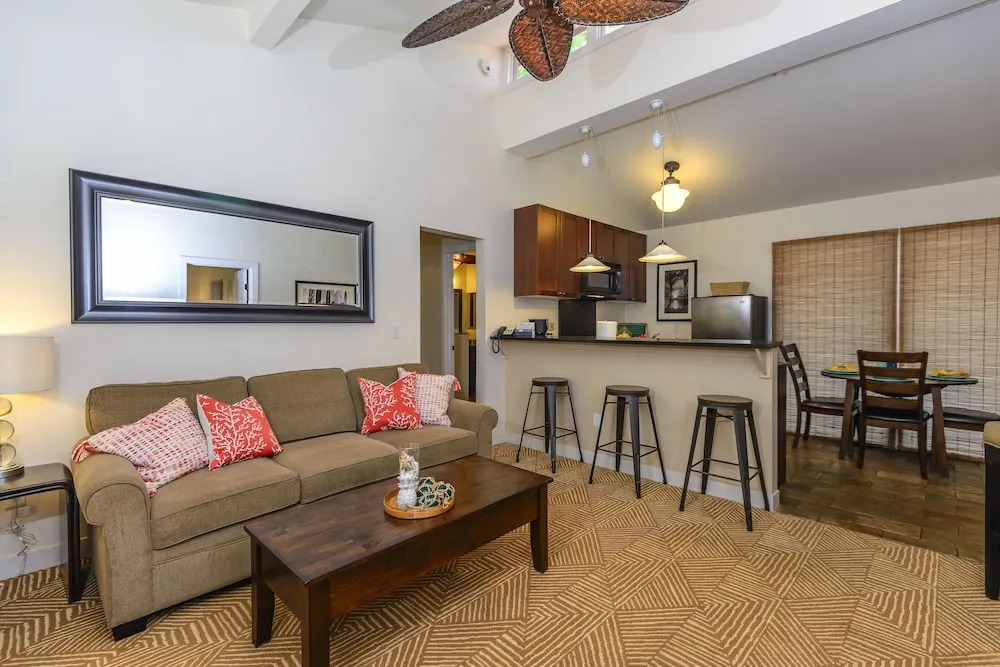 Aina-Nalu B204 - 2Br Condo