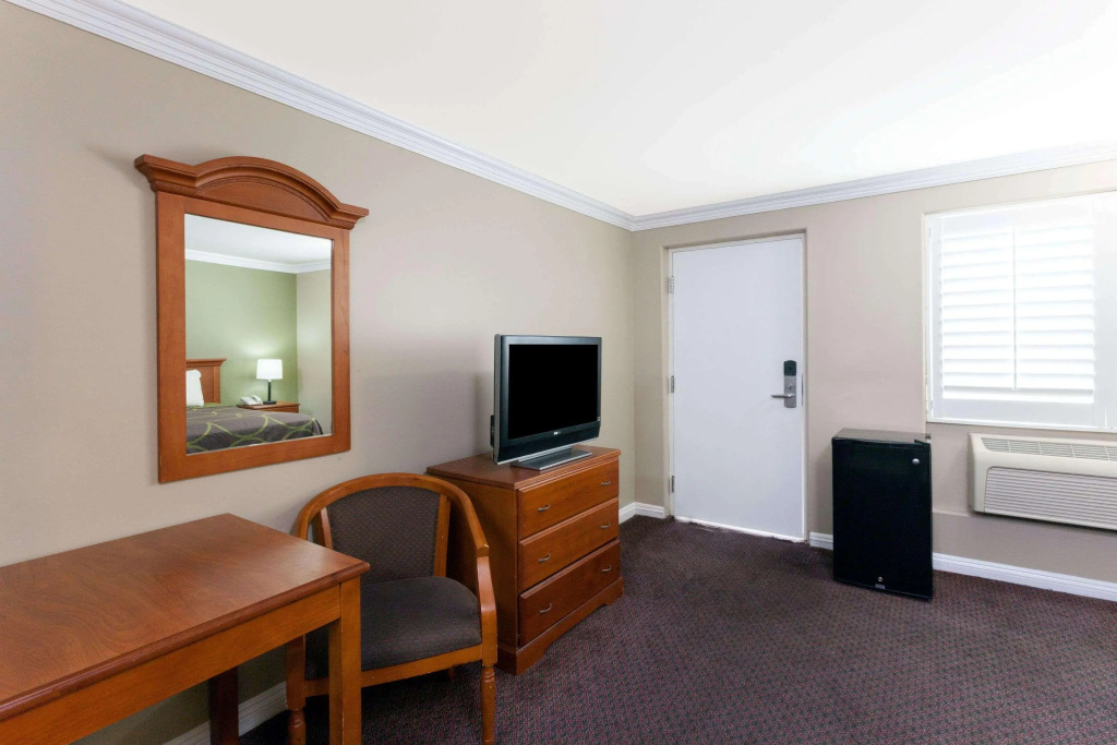 Torrance Inn LAX Airport Area