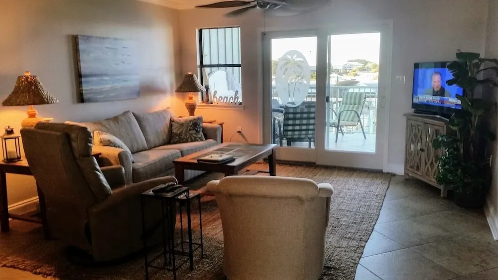 Jubilee Landing 102 2 Bedrooms 2 Bathrooms Condo
