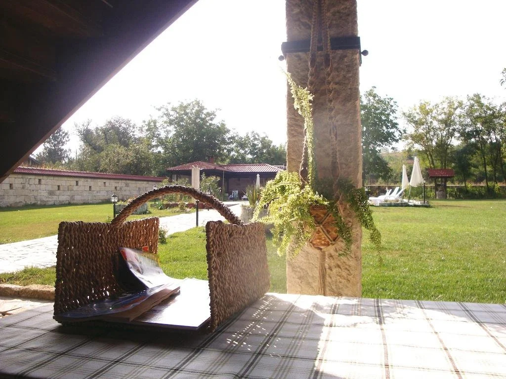 Guest House Black Lom
