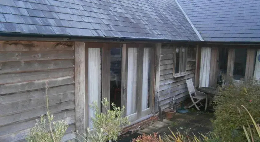 The Oak Retreat