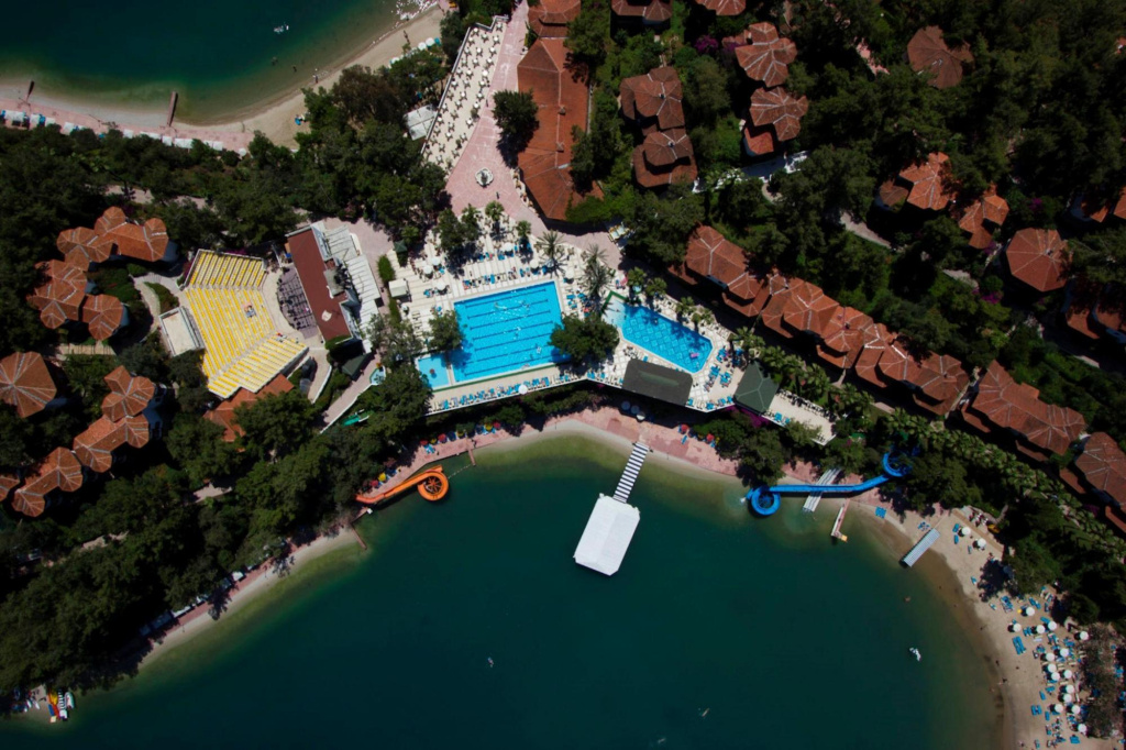 Отель Club & Hotel Letoonia