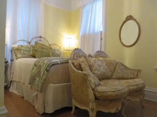 Historic Sion Bass Guest House