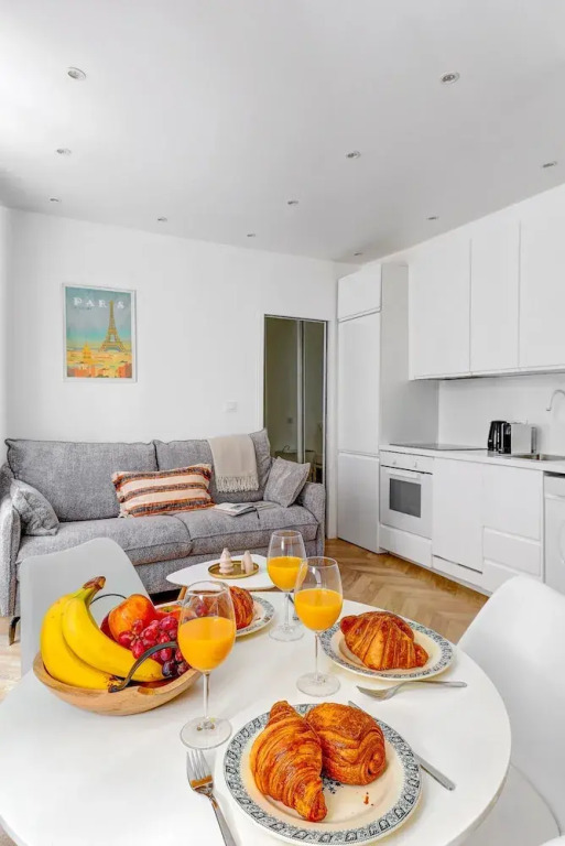 Bright 1BR Near Seine & Eiffel Tower