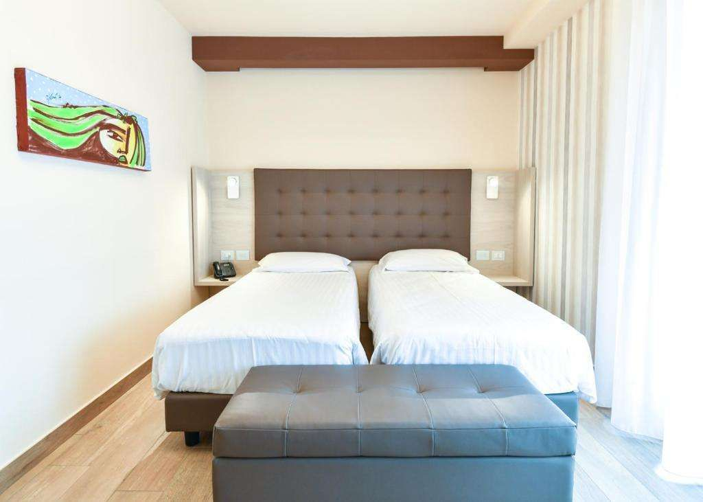BHotel