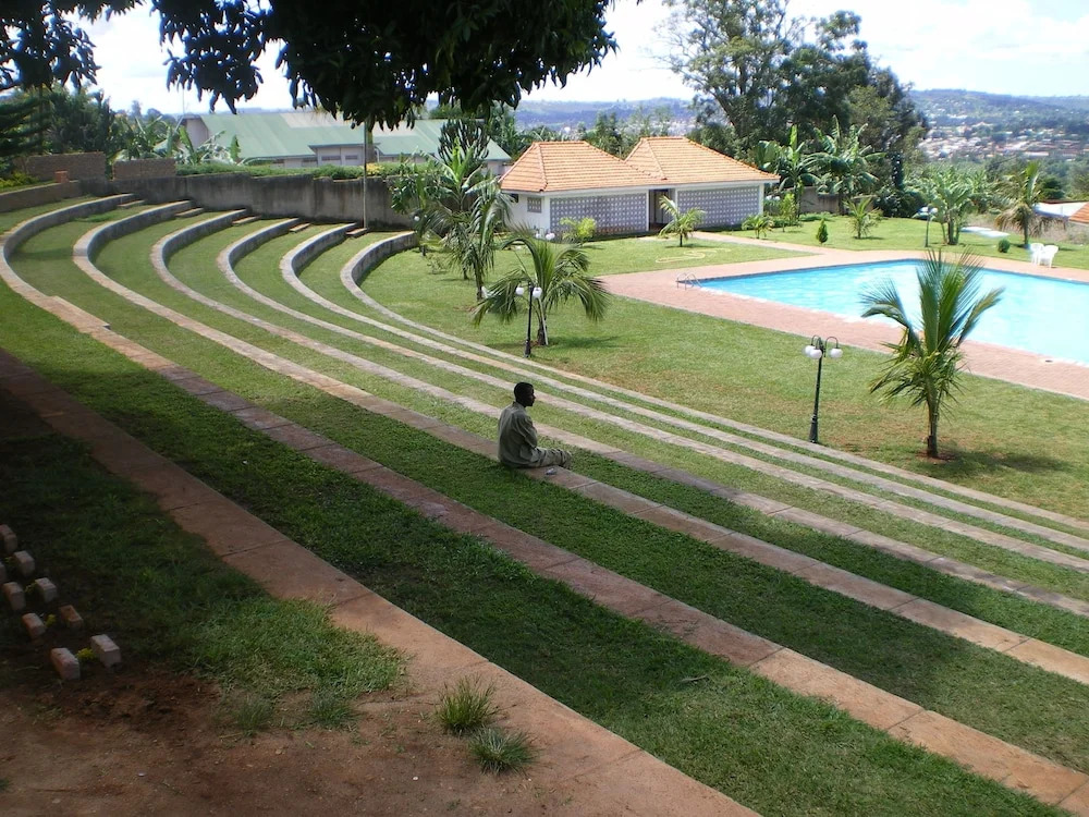 Tropic Inn Hotel