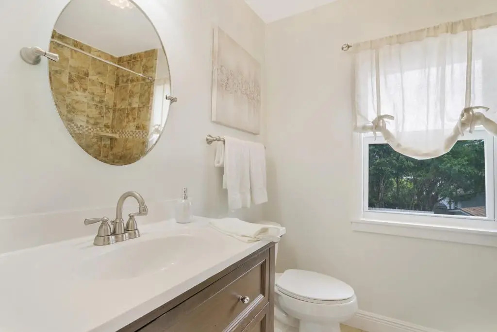Charming Historic Home and Cottage minutes from the Intracoastal and the Beach