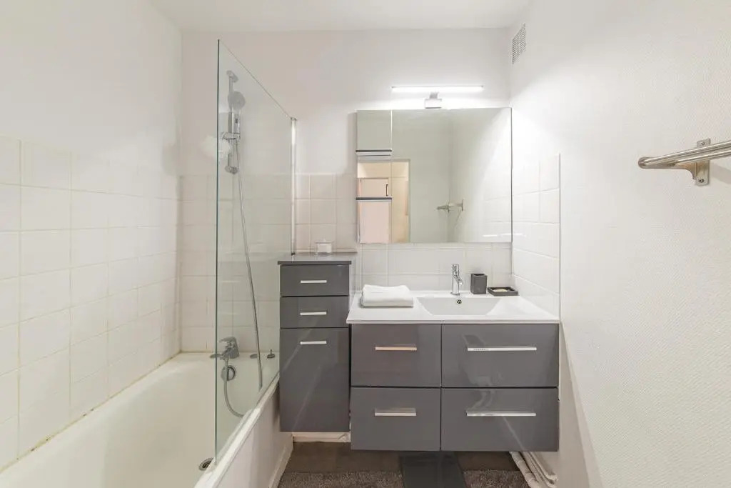 Studio spacieux à 15 min à pied de la Gare