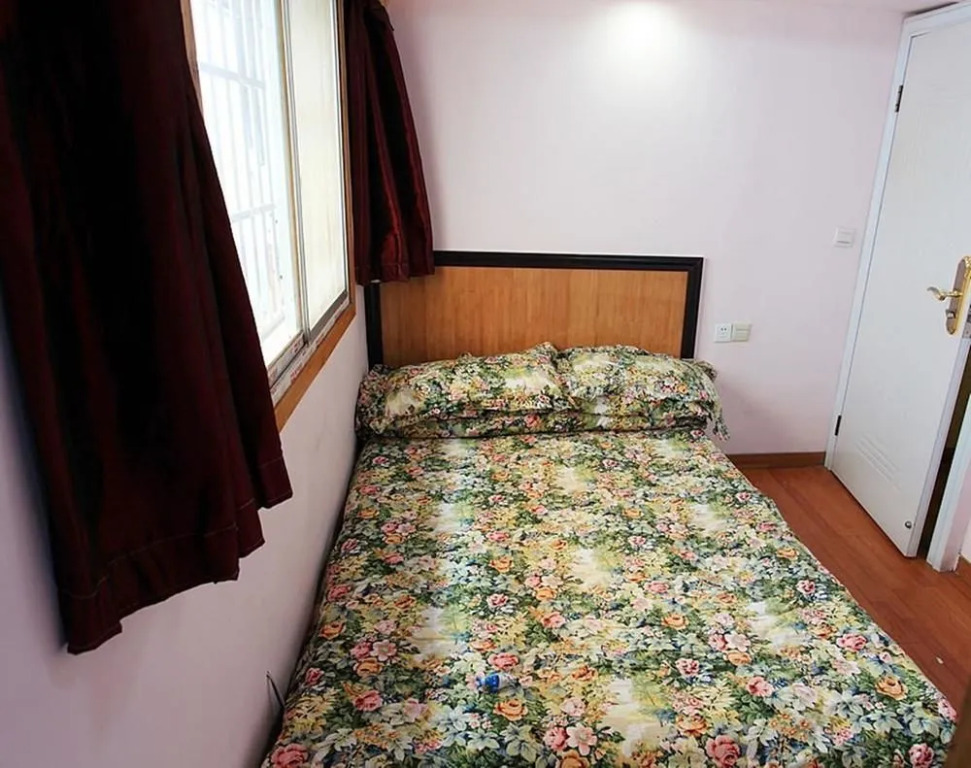Yijianglou River View Inn (Fenghuang Old Town River View)