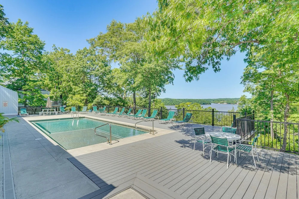 Margaritaville Osage Beach Home w/ Lake Views