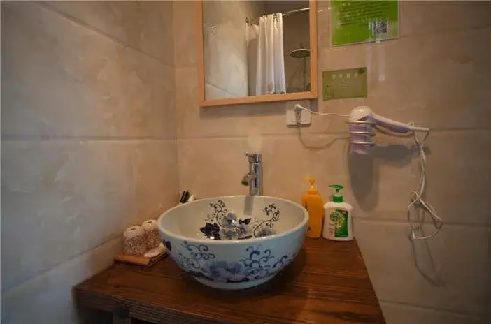 YiHai ZhuYuan Boutique Inn