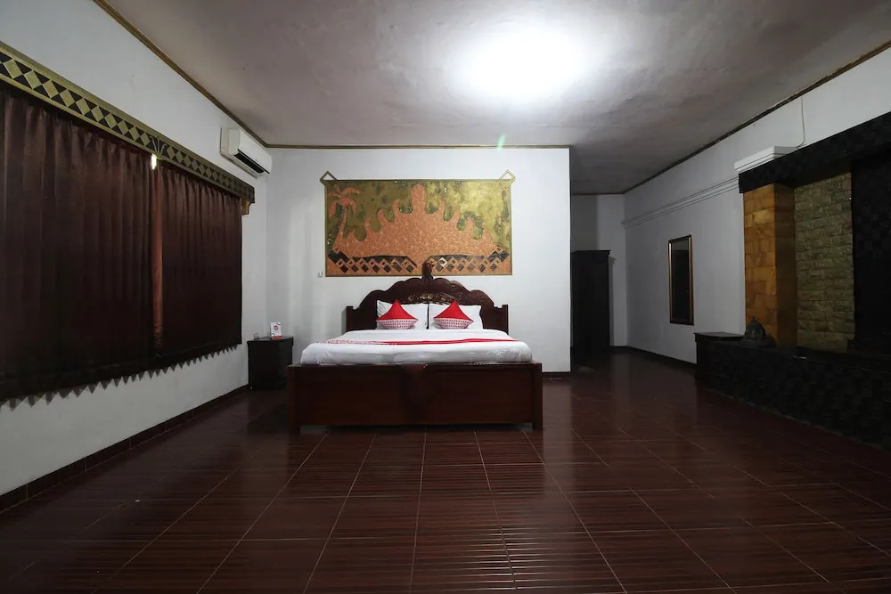 OYO 2222 Hotel Lee