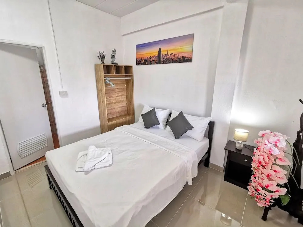 Thai Orange Villas - Private Pool Villas - Modern & Privacy