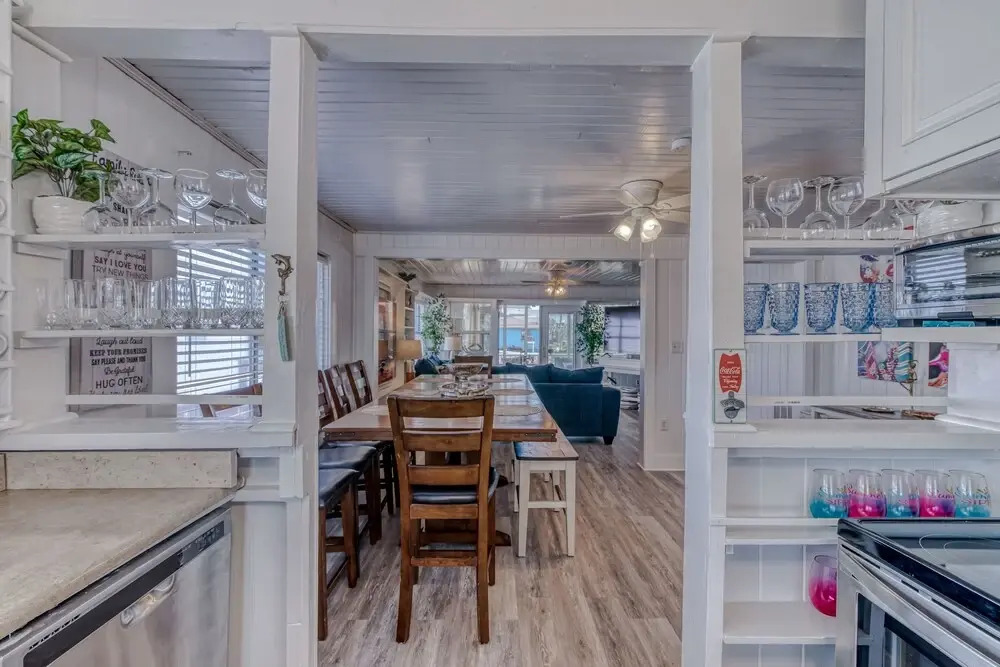 The Cotton Candy Beach House 3 Bedroom Cottage by Redawning