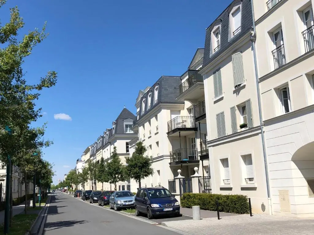 DISNEYLAND PARIS 1.4 Km - STUDIO Superior Apartment for 2 persons