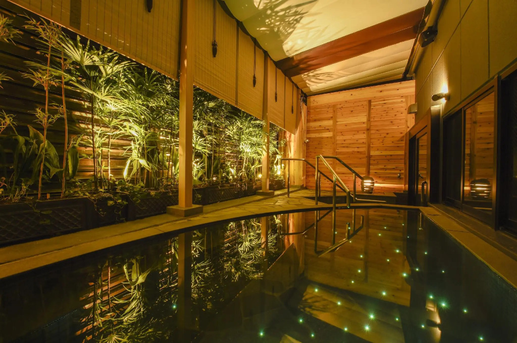 Capsule Hotel Anshin Oyado Premier Resort Kyoto Shijo Karasuma
