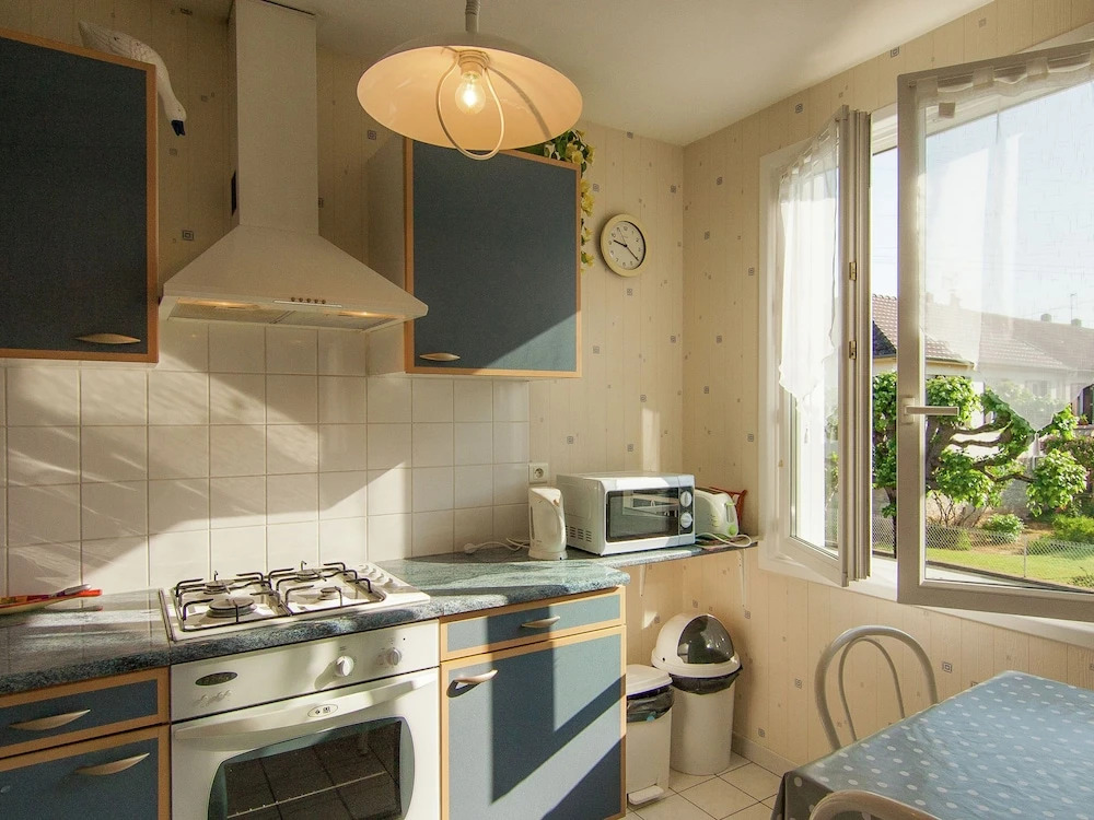 Cozy Garden Retreat Malemort