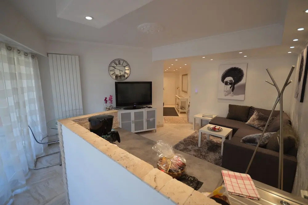 Elegant one-bedroom flat MarieAntoinette