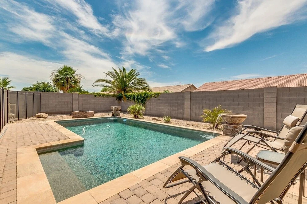Stratford Place - 4 Br home by RedAwning