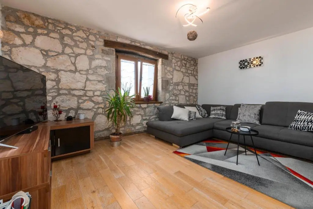 Luxury 3 Bedroom Apartment