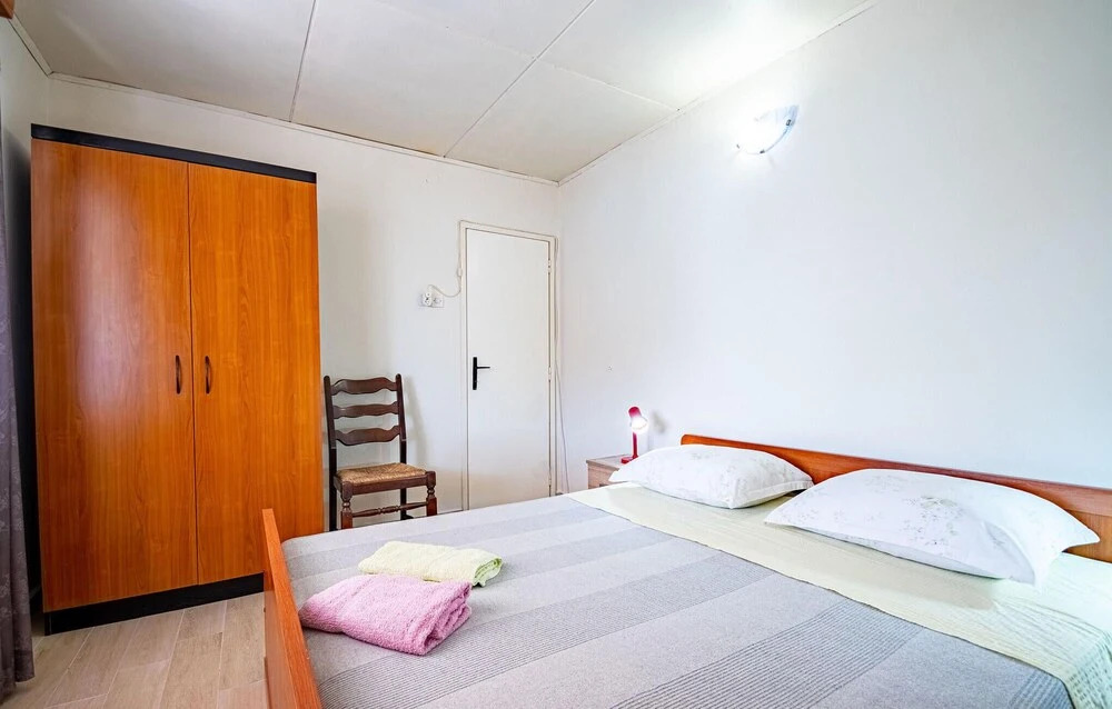 Awesome Home in Vela Luka With Wifi and 2 Bedrooms