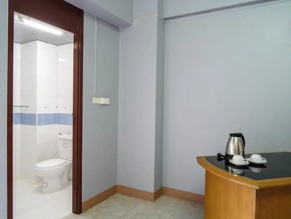 RoomQuest SPS Hotel and Residence