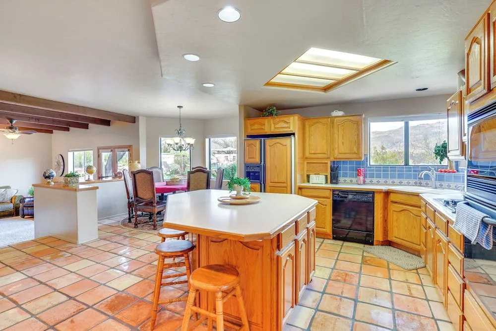 Beautiful Tucson Oasis w/ Pool, Views & Privacy!