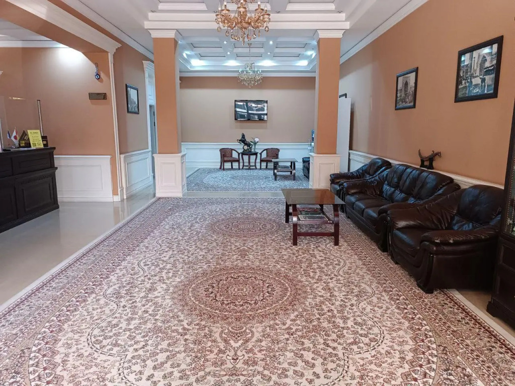 Jahon Palace