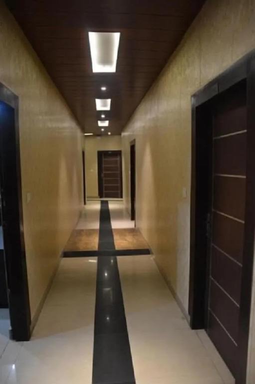 Krazy Hotel